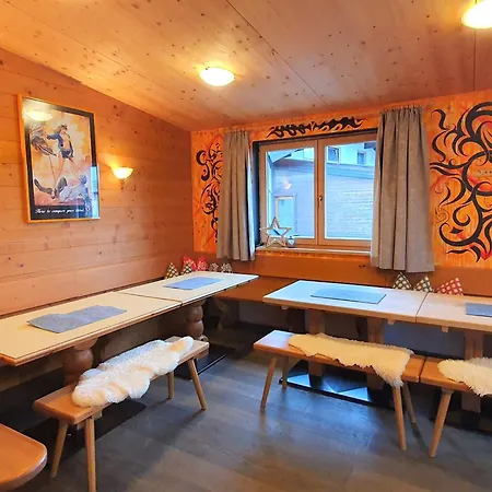 Alpking Hostel-3